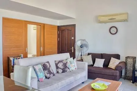 Joya Cyprus Maroon Garden Apartament *