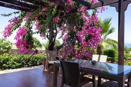 Joya Cyprus Maroon Garden Apartament Agios Amvrosios (Kyrenia)